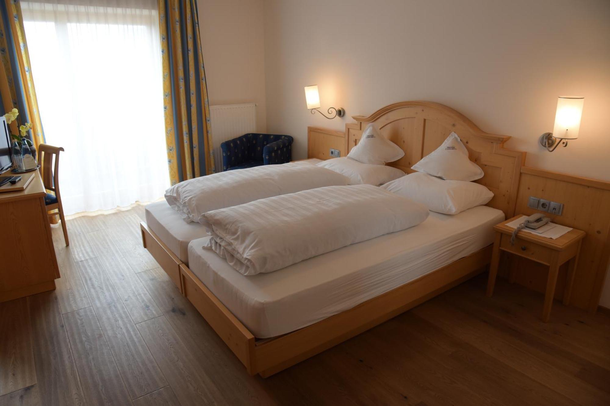 Oberwirt Weisses Kreuz Hotel Collepietra  Luaran gambar