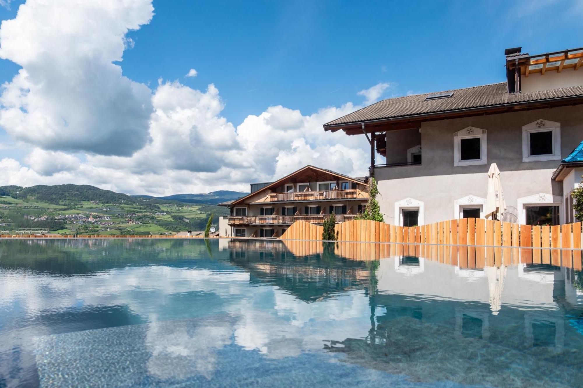 Oberwirt Weisses Kreuz Hotel Collepietra  Luaran gambar