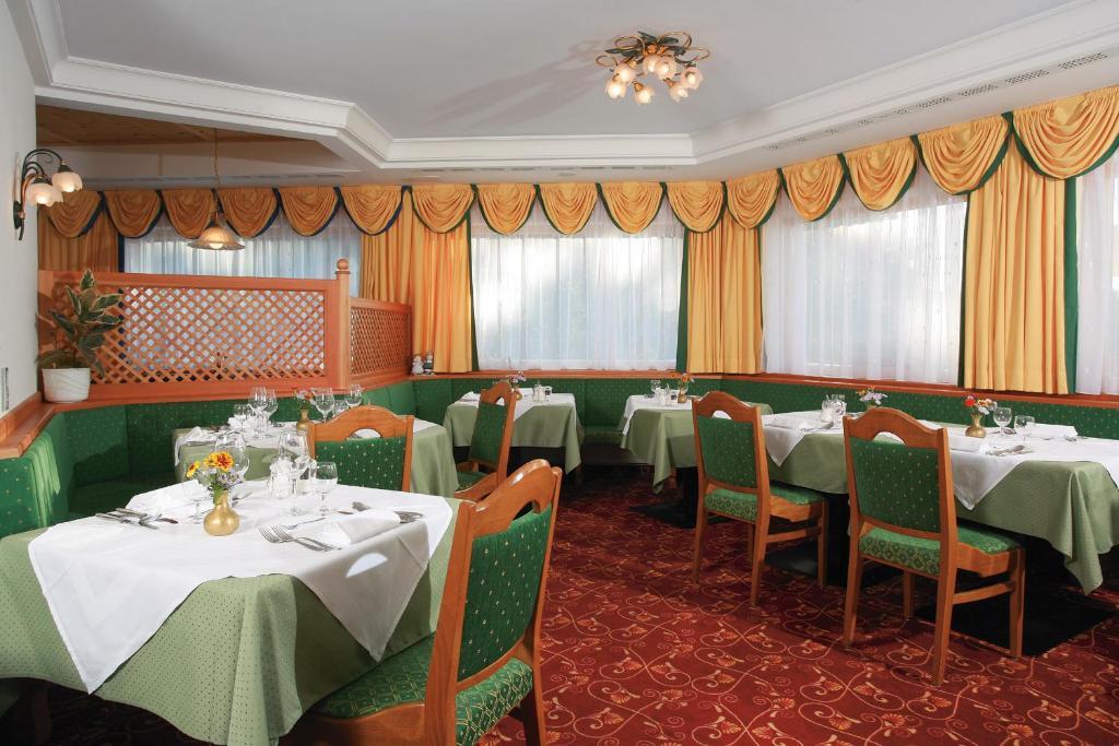 Oberwirt Weisses Kreuz Hotel Collepietra  Luaran gambar